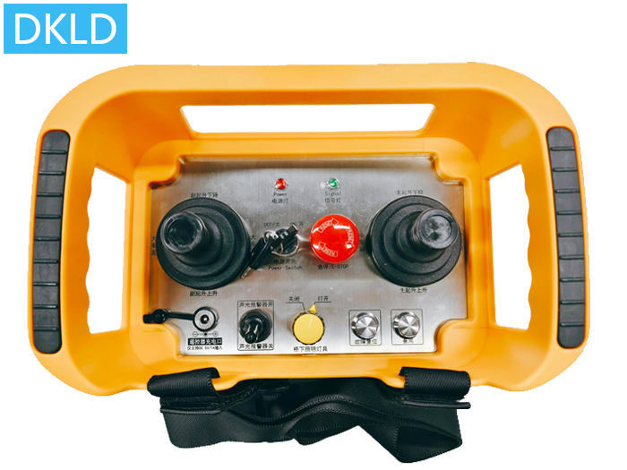 網(wǎng)口輸出雙搖桿四機(jī)構(gòu)五速起重機(jī)遙控器