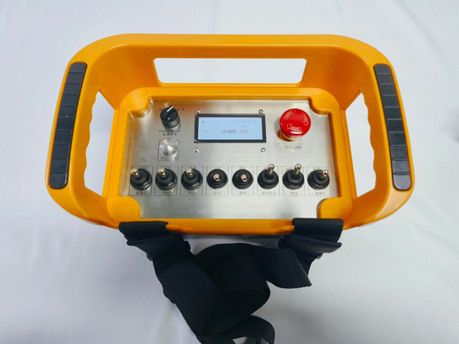 背帶型2發(fā)1收中深孔扇形鉆機(jī)無線遙控器