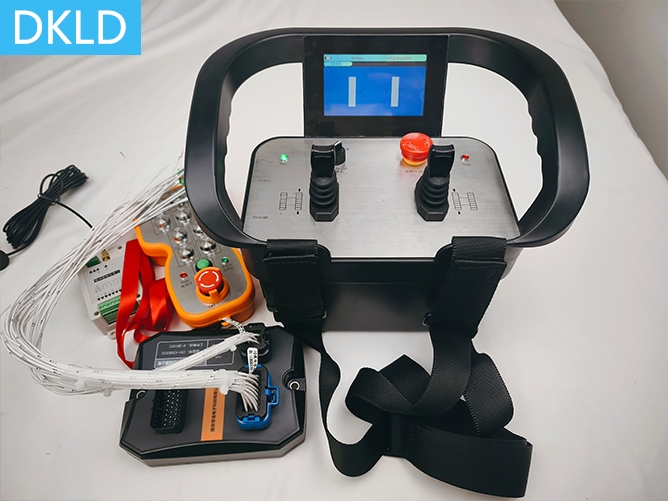 履帶車機(jī)械遙控器DHZ-2YL4PWM-13F13K